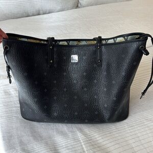 **AUTHENTIC MCM Liz large reversible tote
